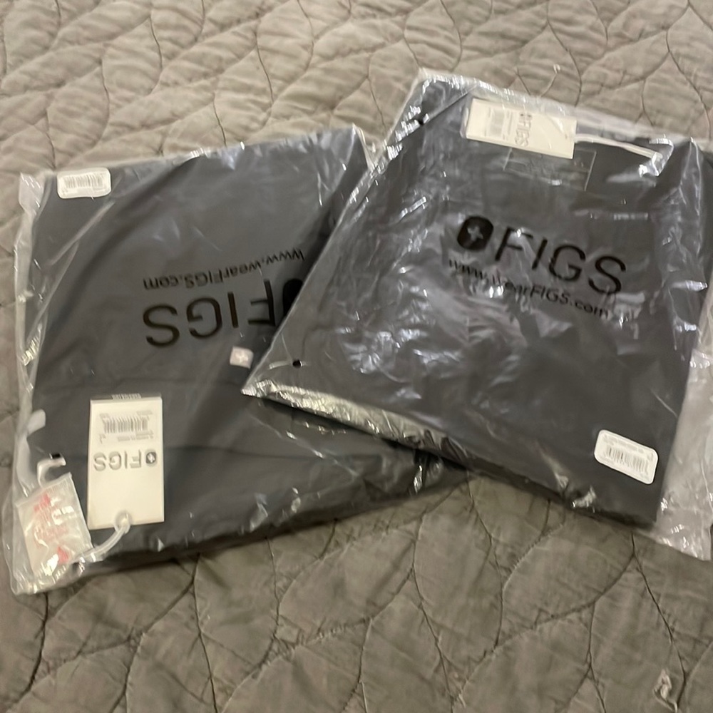 Figs Black Scrub Set size large